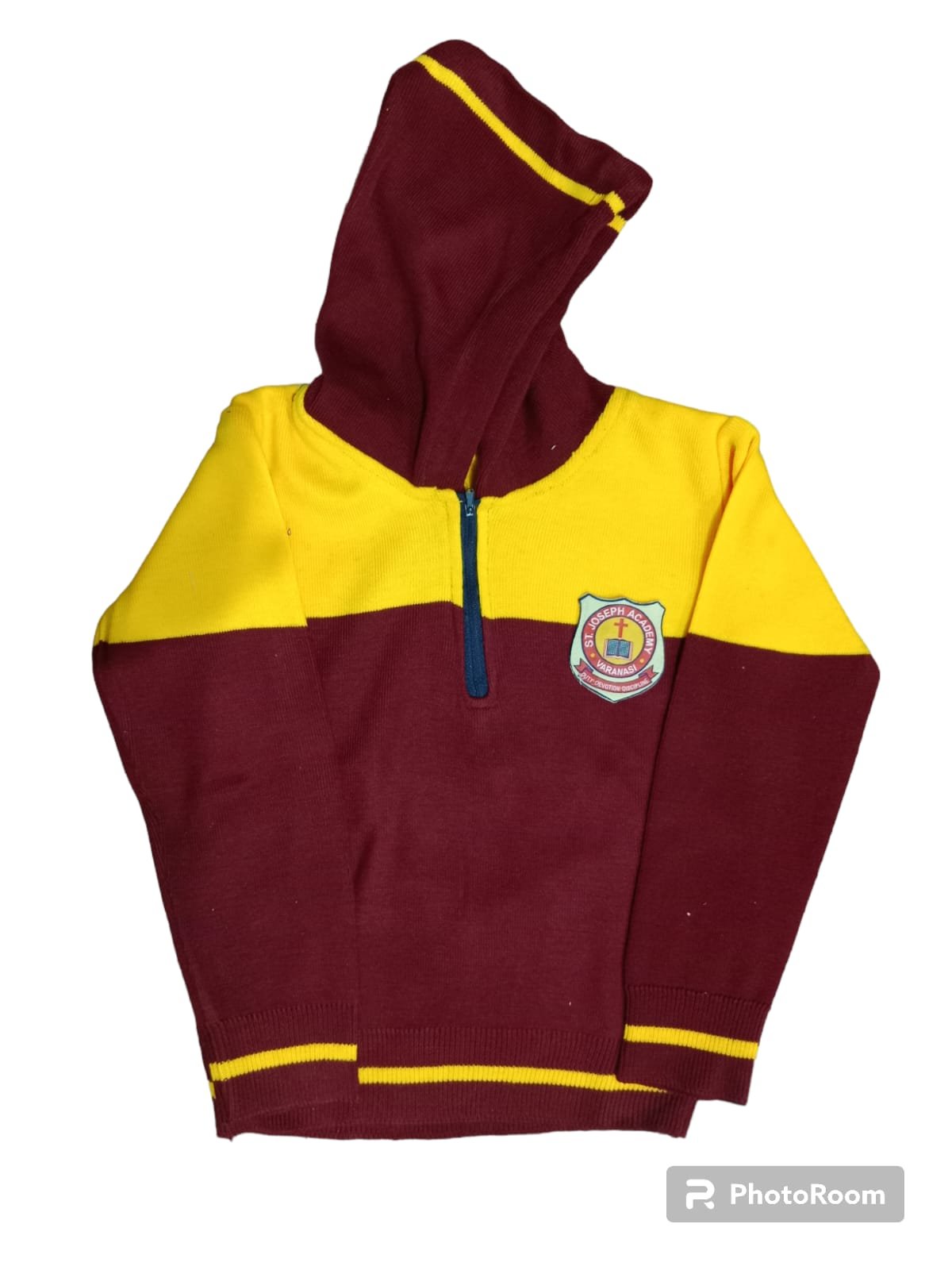 Full sweater with cap