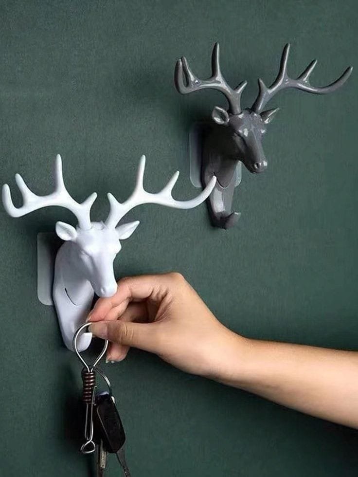 DEER HEAD MULTIPURPOSE HANGER
