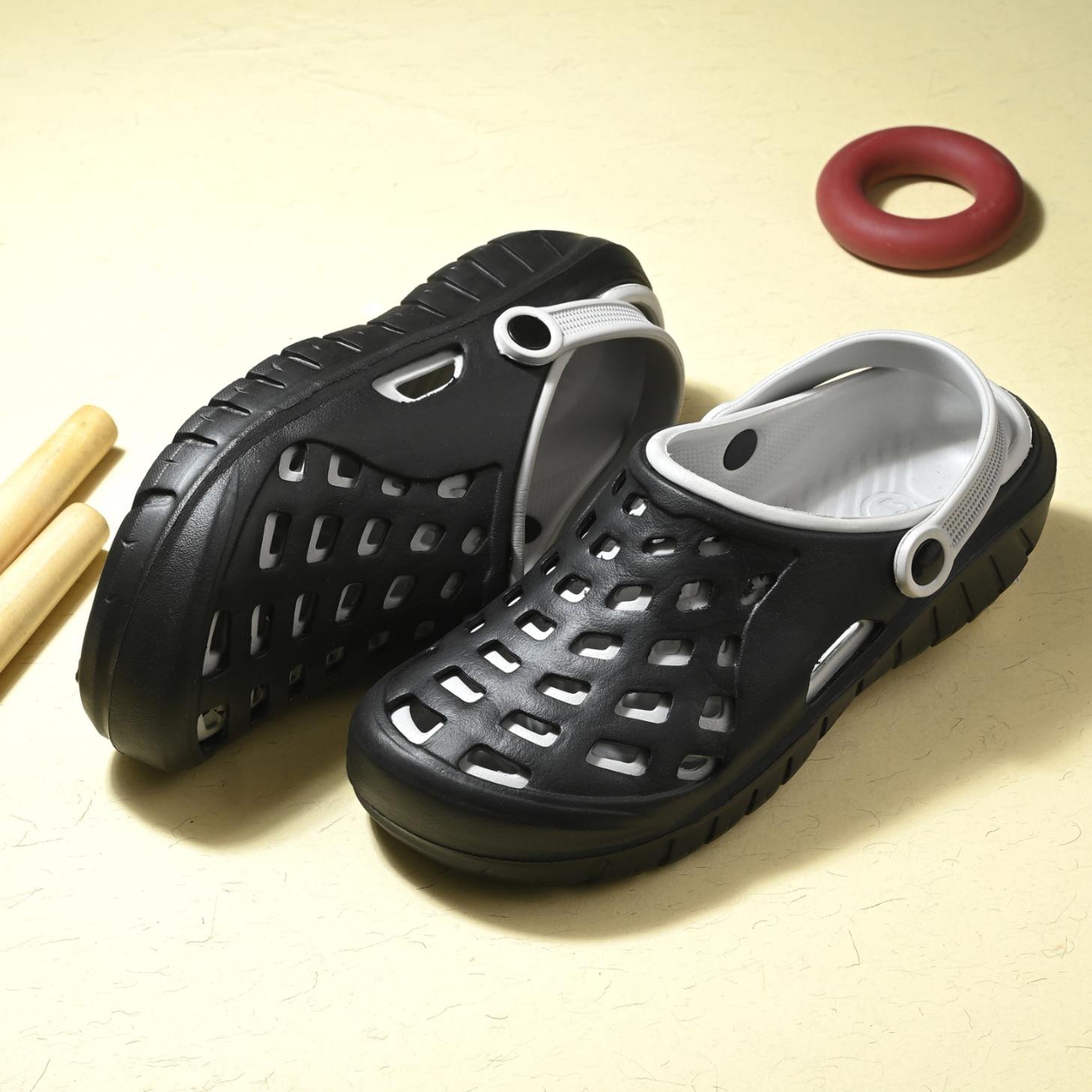 138 Mens Soft Quality Eva Clogs